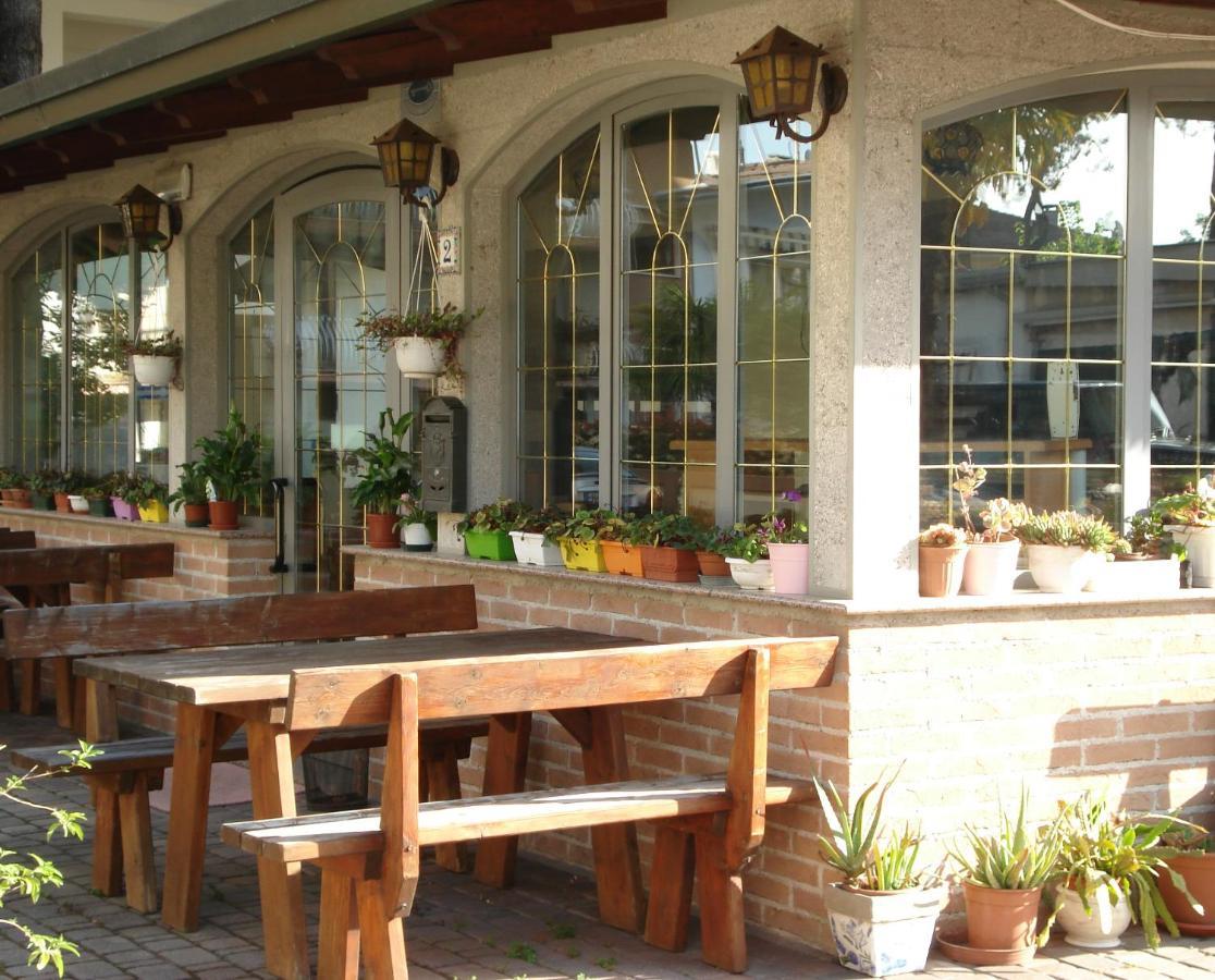La Quercia Hotel Lignano Sabbiadoro Luaran gambar