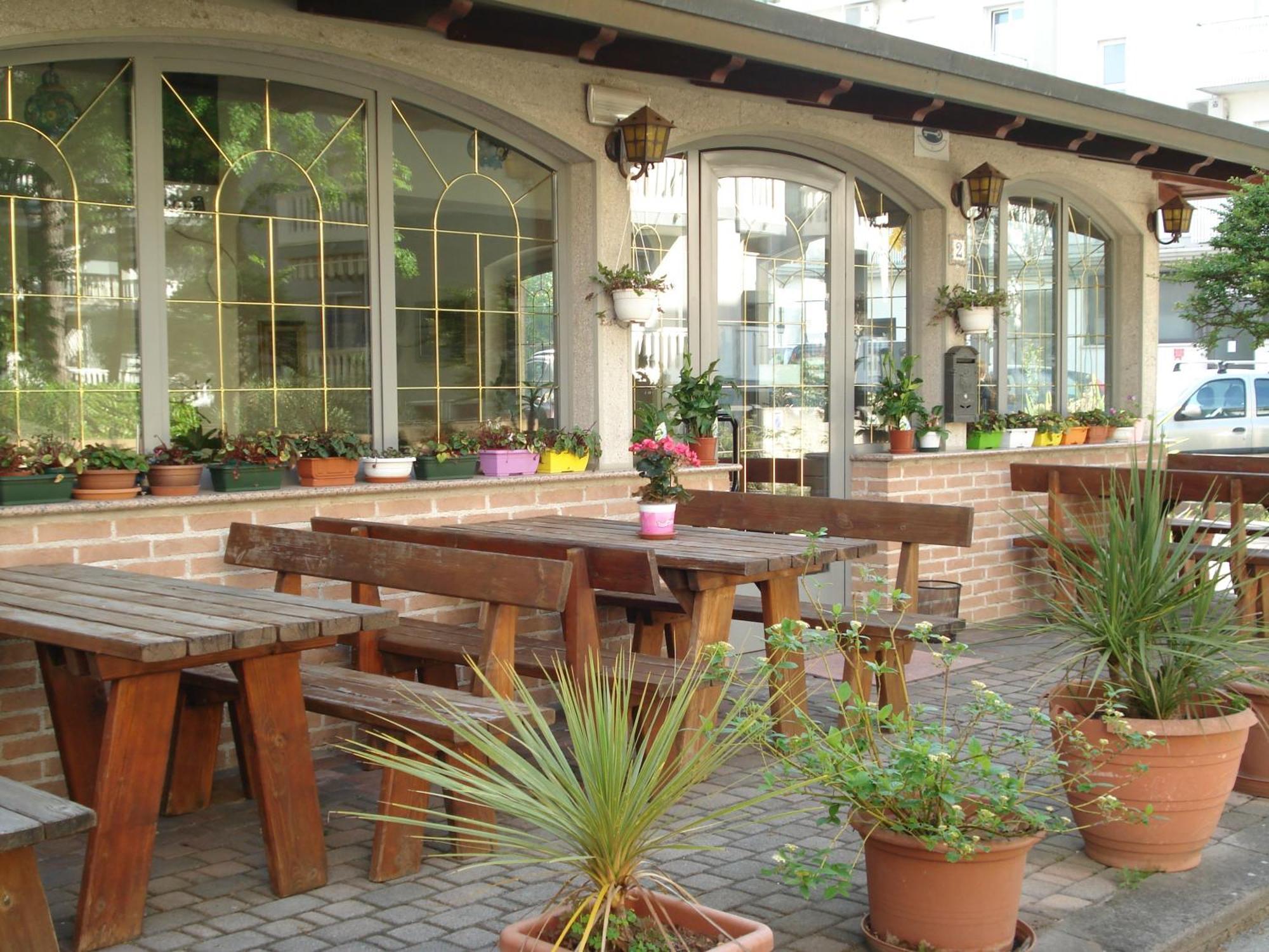 La Quercia Hotel Lignano Sabbiadoro Luaran gambar