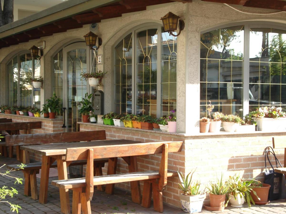 La Quercia Hotel Lignano Sabbiadoro Luaran gambar